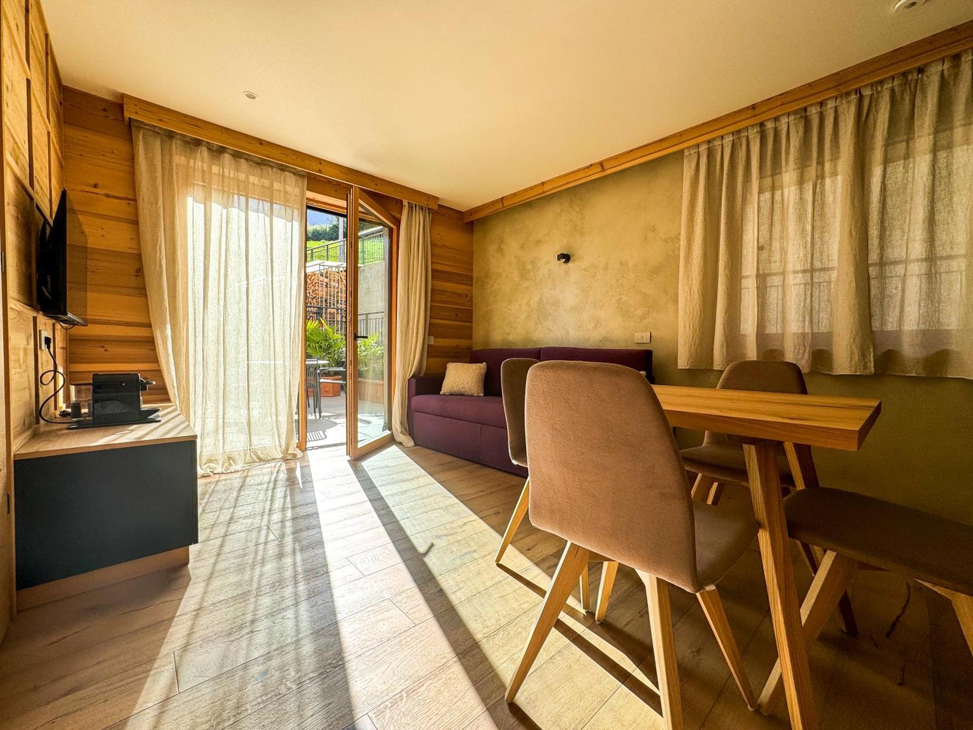 Vivi Suites & Spa - Boutique Guest House Molveno Exterior photo