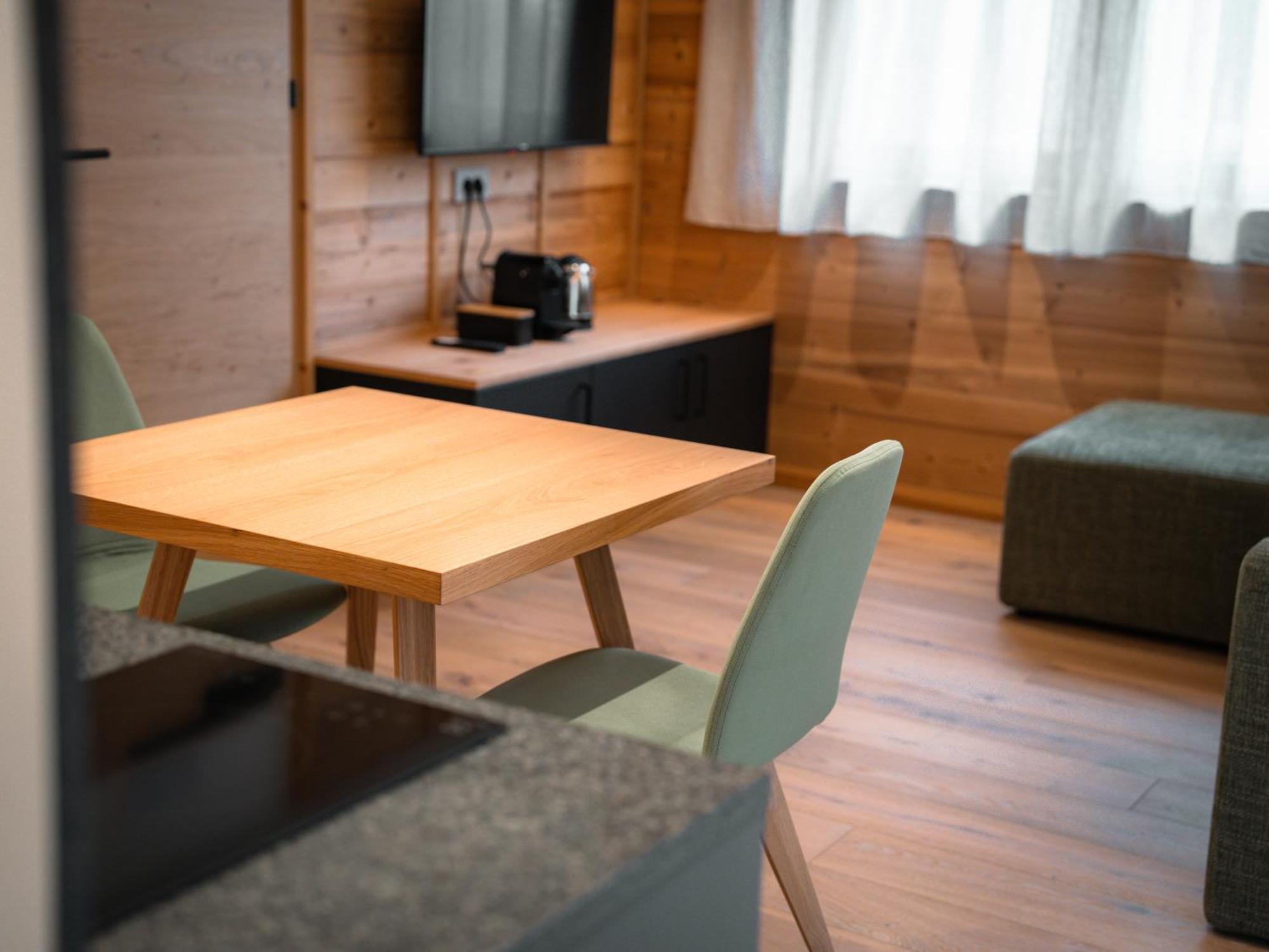Vivi Suites & Spa - Boutique Guest House Molveno Exterior photo