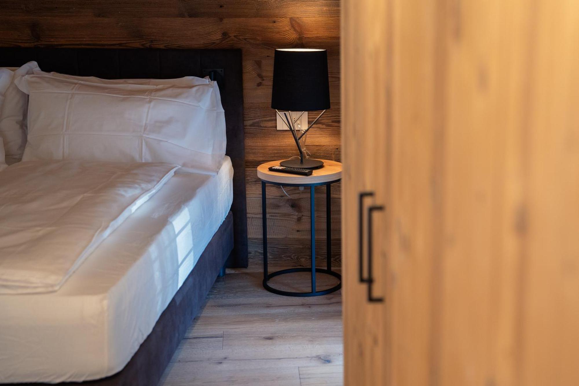Vivi Suites & Spa - Boutique Guest House Molveno Exterior photo